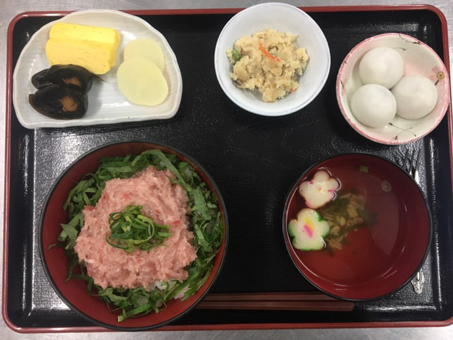 箸が止まらない美味しさ!!『ネギトロ丼御膳』